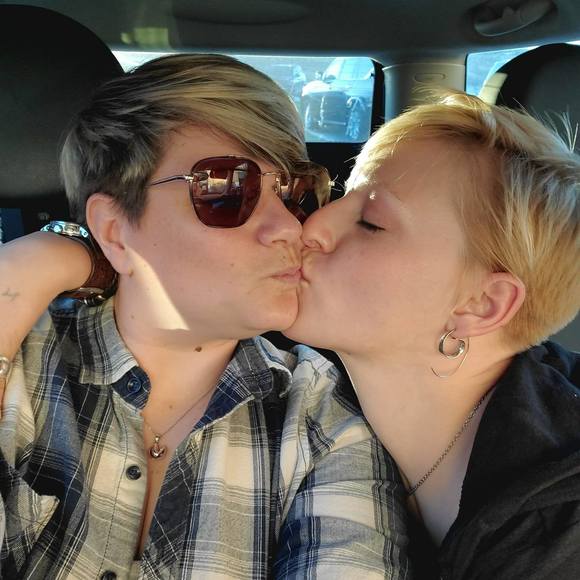 Profile Picture of Joni Jones (@joni_jones) on Poshmark