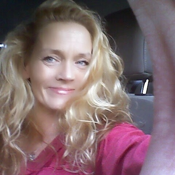 Profile Picture of Juanita Hudson (@warriorsfornina) on Poshmark
