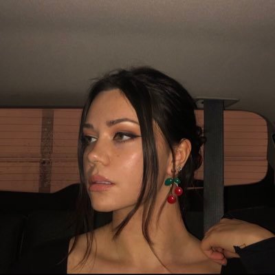 Profile Picture of Rachel (@rach_kidd) on Twitter