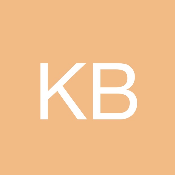 Profile Picture of Kevin Battle (@kevv100211) on Poshmark