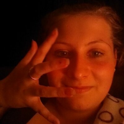 Profile Picture of Amy Louise Silvers (@lolaamy98) on Twitter