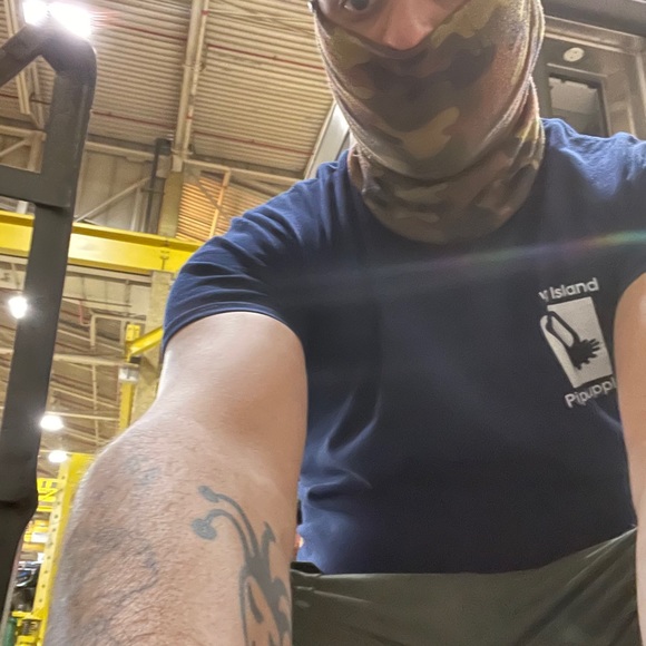 Profile Picture of Luis Urgiles (@luisbk) on Poshmark