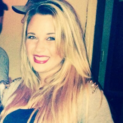 Profile Picture of Molly Carson (@molly_091) on Twitter