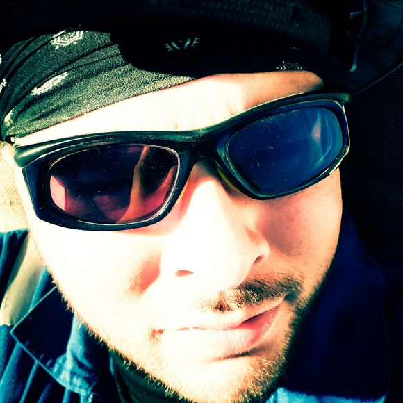 Profile Picture of Jason Rodriguez (@blacko0) on Poshmark