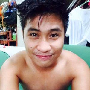 Profile Picture of Carl Dustin M. Erfe (@ChaaJunio) on Twitter