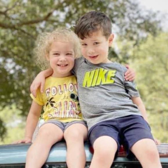 Profile Picture of Daniel Gallup (@ngallup15) on Poshmark