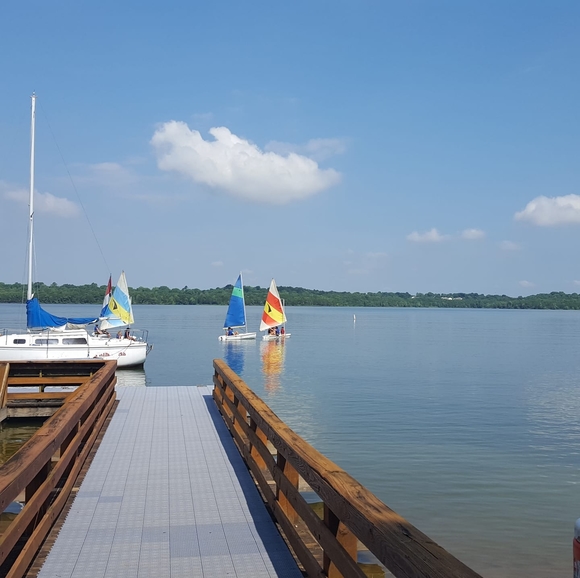 Profile Picture of Scott Blum (@scott_blum) on Poshmark