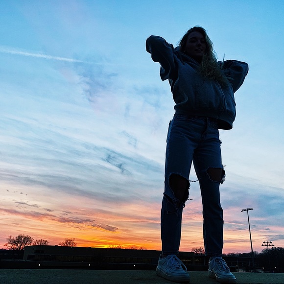 Profile Picture of Amanda Polachek (@amanda_polachek) on Poshmark