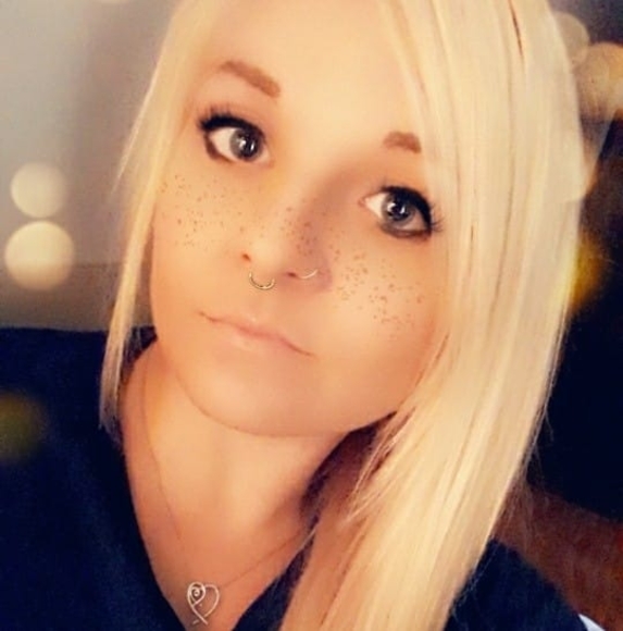 Profile Picture of Lacy Krasinski (@littlemisslacy) on Poshmark