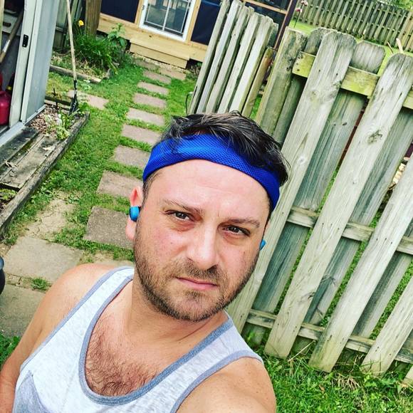 Profile Picture of Matt Harper (@matheiu_harper) on Poshmark