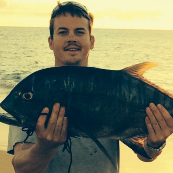 Profile Picture of Barry Ware (@barryware) on Poshmark