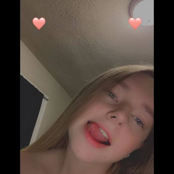 Mia Barber - Poshmark Profile Picture of Mia Barber (@miabarber478) on Poshmark