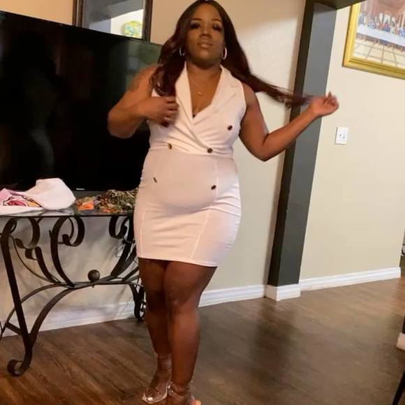 Profile Picture of Erica Grady (@ericag57) on Poshmark