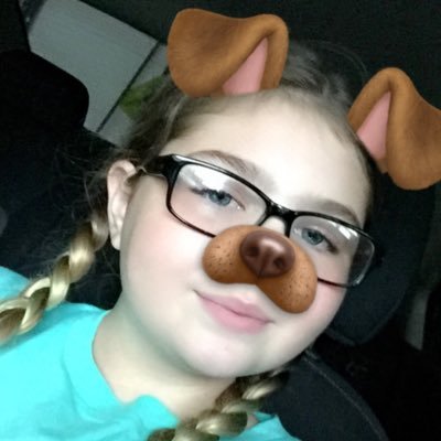 Profile Picture of Claira Vlogs (@ClairaDavis) on Twitter