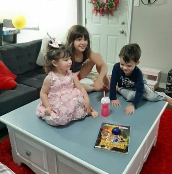 Profile Picture of Amanda Macfadyen (@missamanda2819) on Poshmark