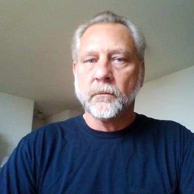 Profile Picture of John Stumpf (@LINEMAN802) on Twitter