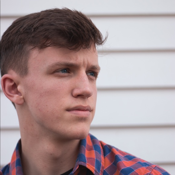 Profile Picture of Ryan Kraning (@ryan_kraning) on Poshmark