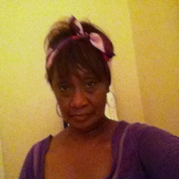 Profile Picture of Pamela Dismond (@pamdismond) on Poshmark