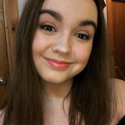 Profile Picture of 🌻Jess🌻 (@JessMallery) on Twitter