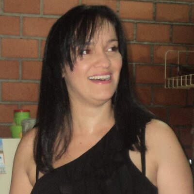 Profile Photo of Claudia Martinez (@MartinezClay) on Twitter