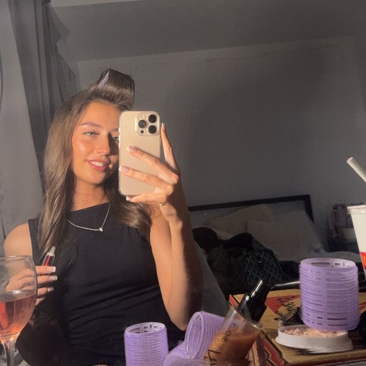 Profile Picture of griffiths (@sashagriffithss) on Tiktok