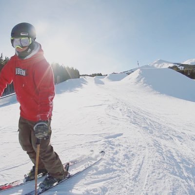 Profile Picture of Evan Couch (@__couch) on Twitter