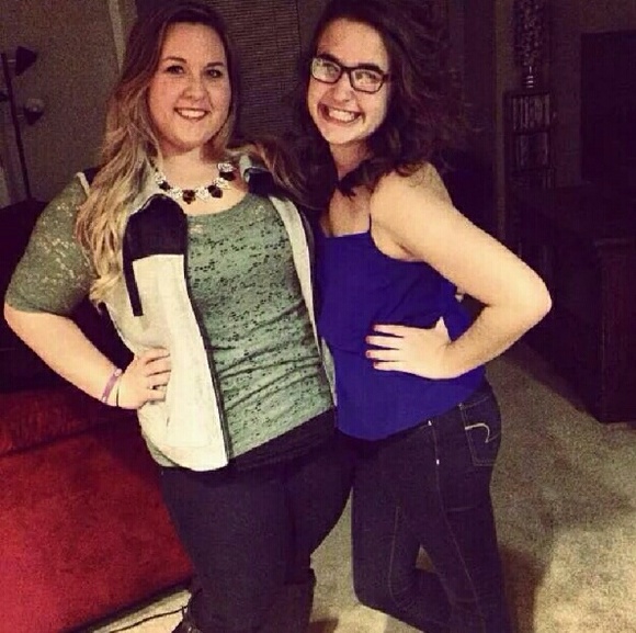 Profile Picture of Jaclyn Blomme (@jaclynb12) on Poshmark