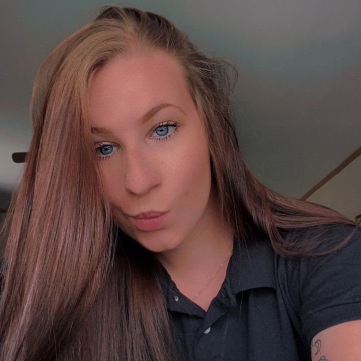 Profile Picture of Leah Shilling (@leahshilling) on Tiktok