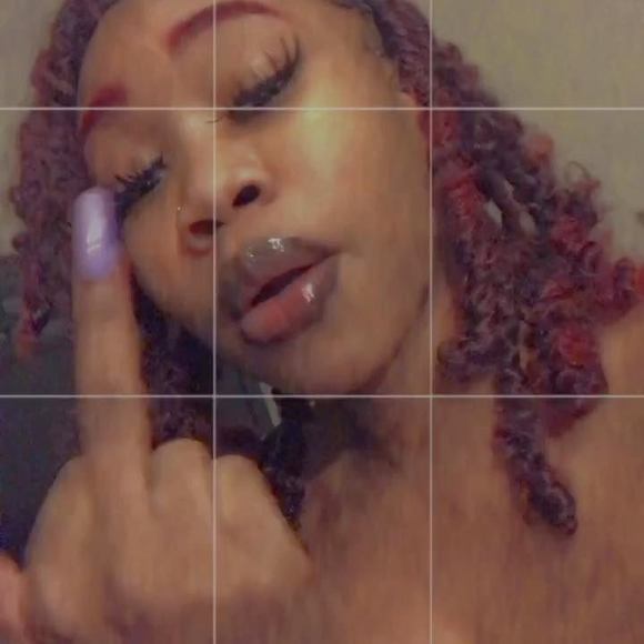 Profile Picture of Damonica Bates (@batesmonica8) on Poshmark