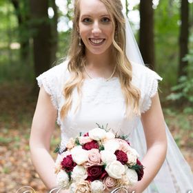 Profile Picture of Allison Cornfield (@alicorny) on Pinterest