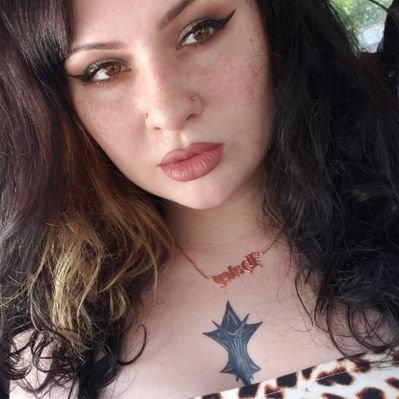 Profile Picture of Haley Neal (@Trashbrat_) on Twitter