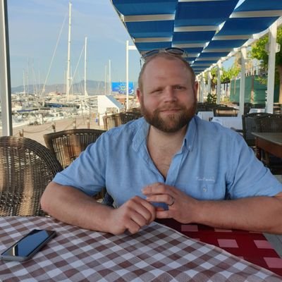 Profile Picture of Jim Sutcliffe (@bluestonejimmy) on Twitter