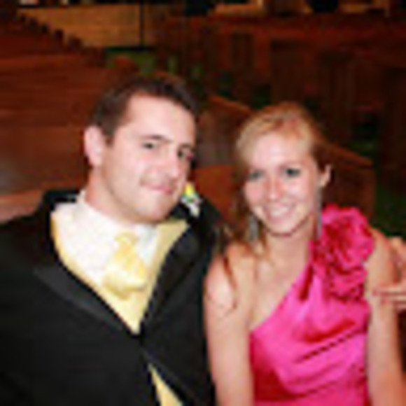 Profile Picture of Amanda Morgan (@mandolyn16) on Poshmark