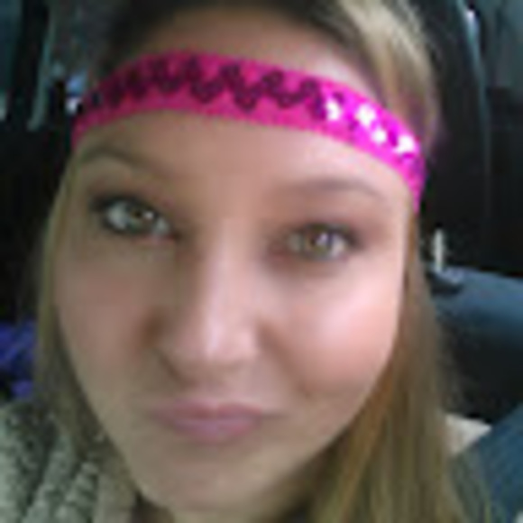 Profile Picture of Lisa Ali (@lisaali366) on Poshmark