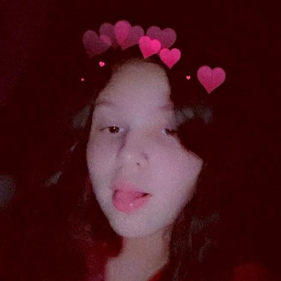 Profile Picture of Bella Ayala (@athenaisolina) on Poshmark