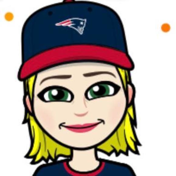 Profile Picture of Cara Calentino (@cara_cal) on Poshmark