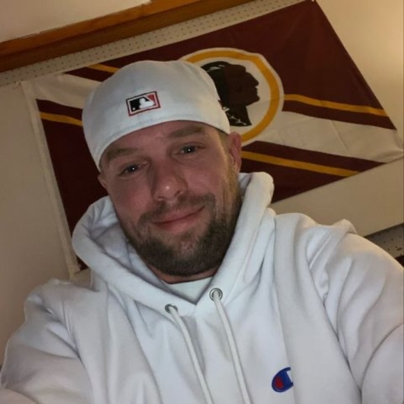 Profile Picture of Allen Heislup (@allenwayne420) on Poshmark