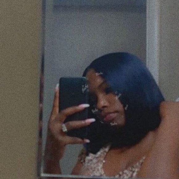 Profile Picture of Lameisha Aughtry (@meishaboo1995) on Poshmark