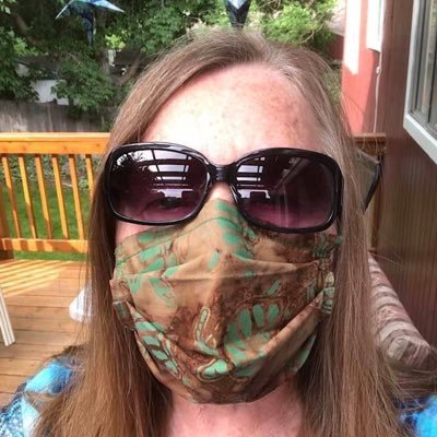Profile Picture of Sharon Condrat (@knitwitted70) on Twitter