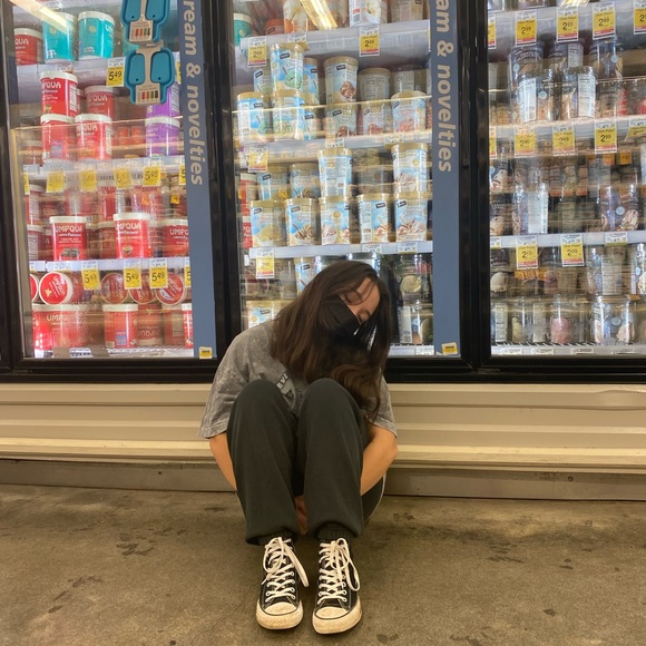Profile Picture of Bailey Neal (@bailey_0806) on Poshmark