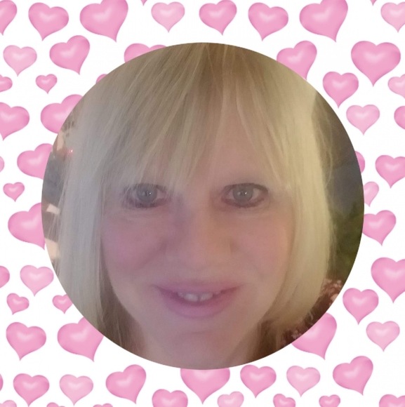 Profile Picture of Julie Dotson (@juliecharlene61) on Poshmark