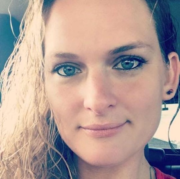 Profile Picture of April Freiberg (@a1986) on Poshmark