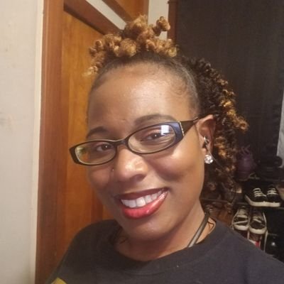 Profile Picture of Shantell R. Hall (@Shannie202) on Twitter