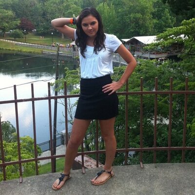 Profile Picture of Tess Walker (@tesswalker1020) on Twitter