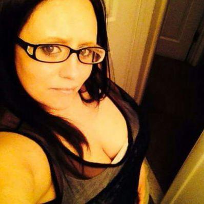 Profile Picture of Tammy Hatfield (@tamantha1982) on Twitter