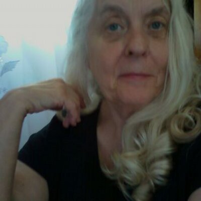 Profile Picture of Techsavygrandma (@CAROLCLEGG) on Twitter