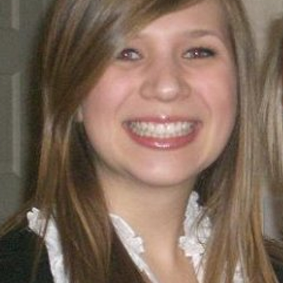 Profile Picture of Dayna Lee Hanson (@Daylee555) on Twitter