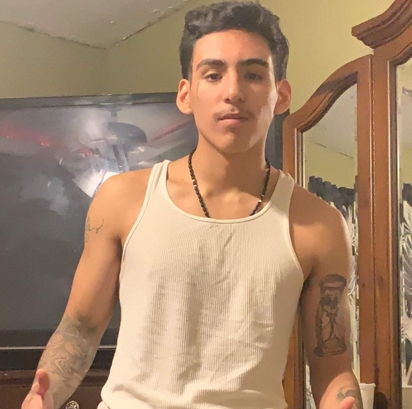 Profile Picture of Anthony Davila (@anthonydavil391) on Poshmark