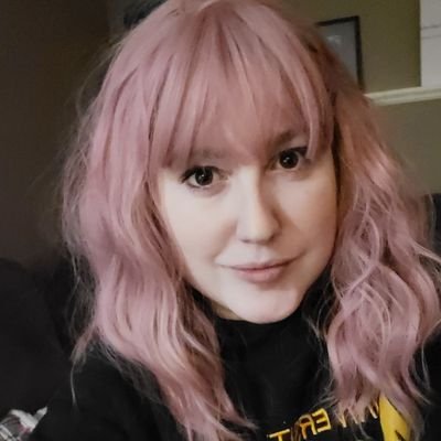 Profile Picture of LibbyMBC (@LibbyMbc) on Twitter