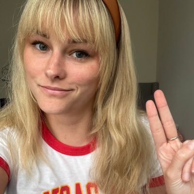 Profile Picture of Alexis Denny (@AlexisRDenny) on Twitter